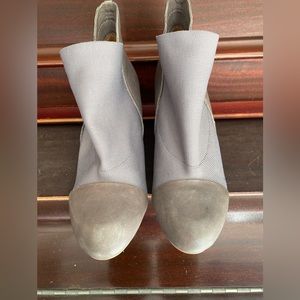 Kenneth Cole booties